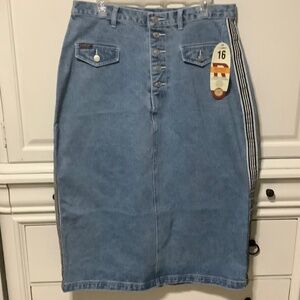 REVOLT JEANS NWT 16,18, or 20 denim Retro Racing Stripe Button Jean Skirt